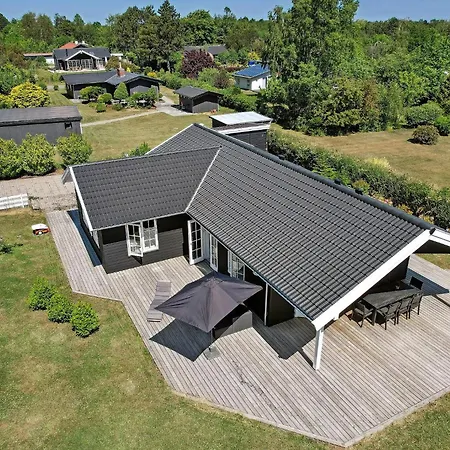 Design And Lovely Nature Near Сasa de vacaciones *